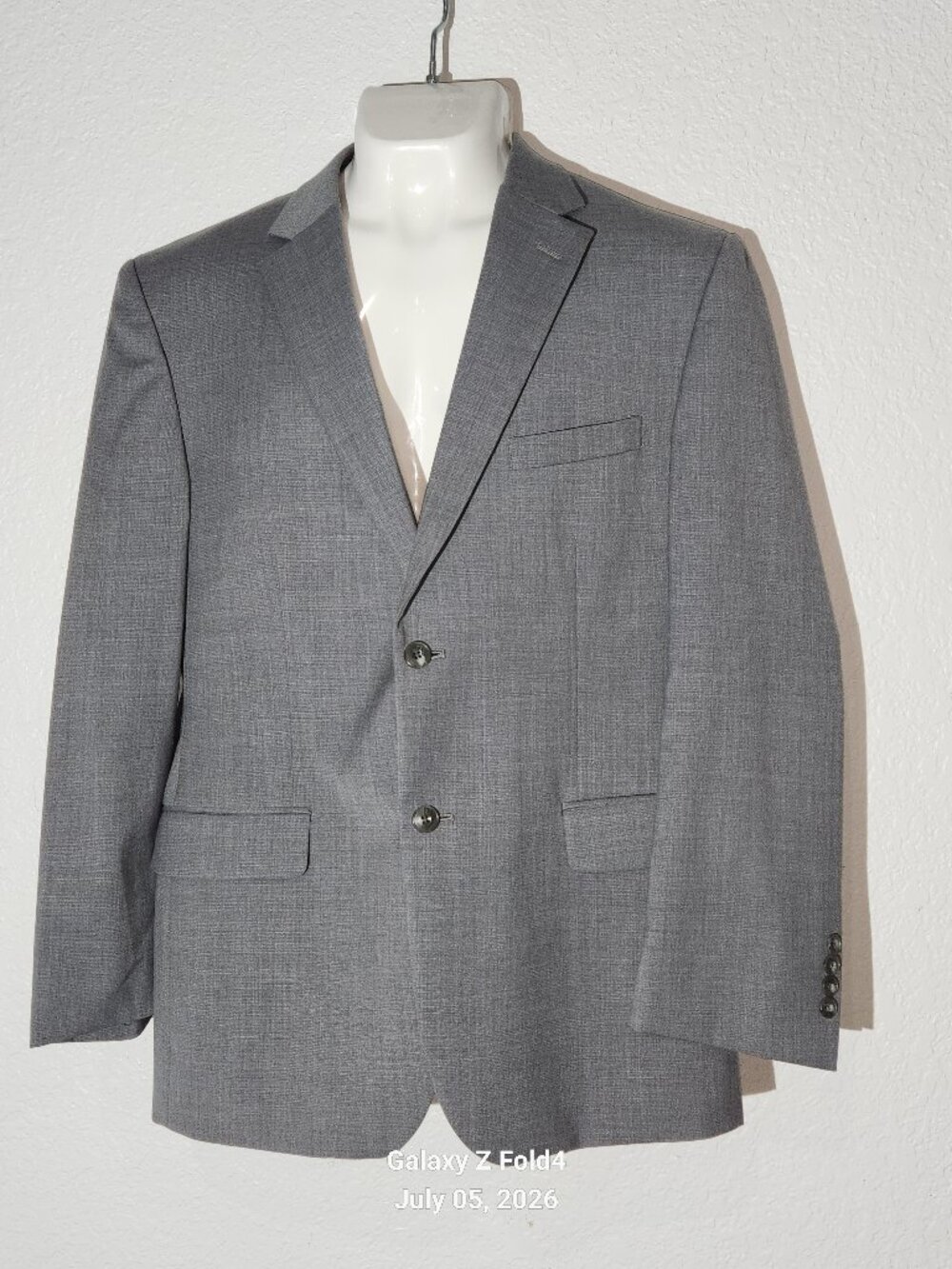 Jos. A. Bank Gray Men's Two-Button Suit Jacket And Pants. 1905 Collection